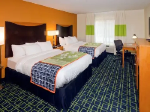 Fairfield Inn & Suites Charlotte Matthews Hotels in Charlotte