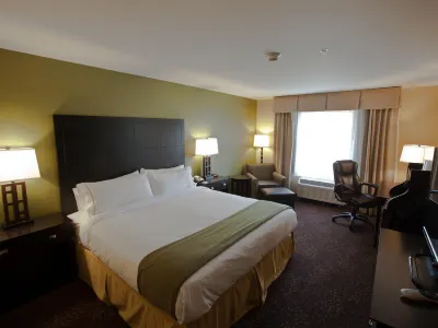 Holiday Inn Express & Suites Detroit North - Troy Отели в г. Трой