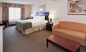 Holiday Inn Express & Suites Corsicana I-45