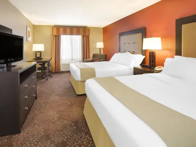 Holiday Inn Express & Suites Muncie Hotels in Muncie