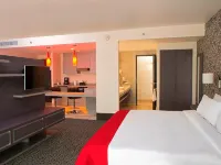 Holiday Inn Express & Suites Queretaro Hotels in Corregidora Municipality