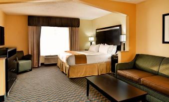 Holiday Inn Express & Suites Roanoke Rapids SE