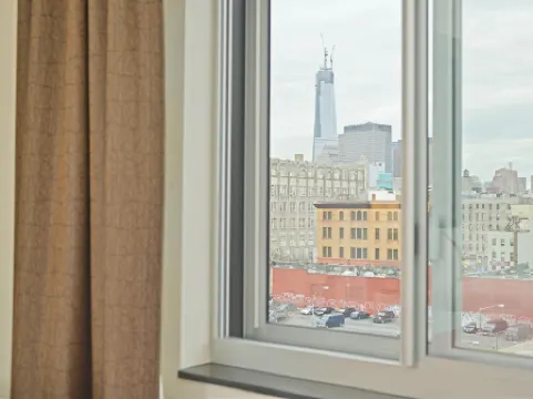 Holiday Inn NYC - LOWER EAST SIDE by IHG