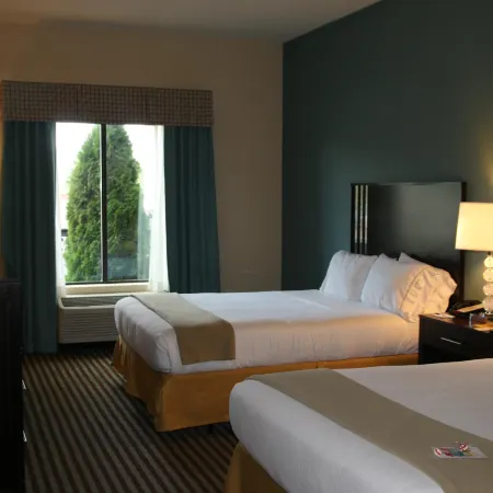 Holiday Inn Express & Suites YOUNGSTOWN WEST - AUSTINTOWN by IHG