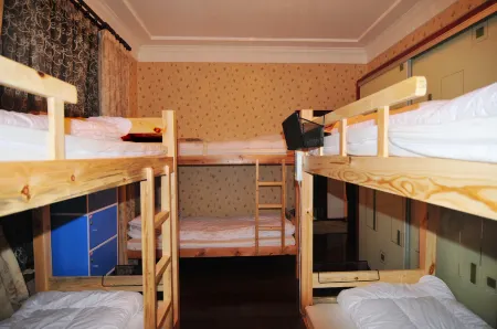 Haizhijia International Youth Hostel (Shanghai Hongqiao Railway Station)