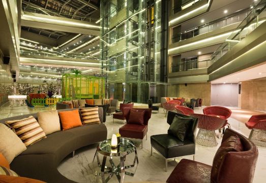 풀만 난징 루커우 에어포트 객실 전경