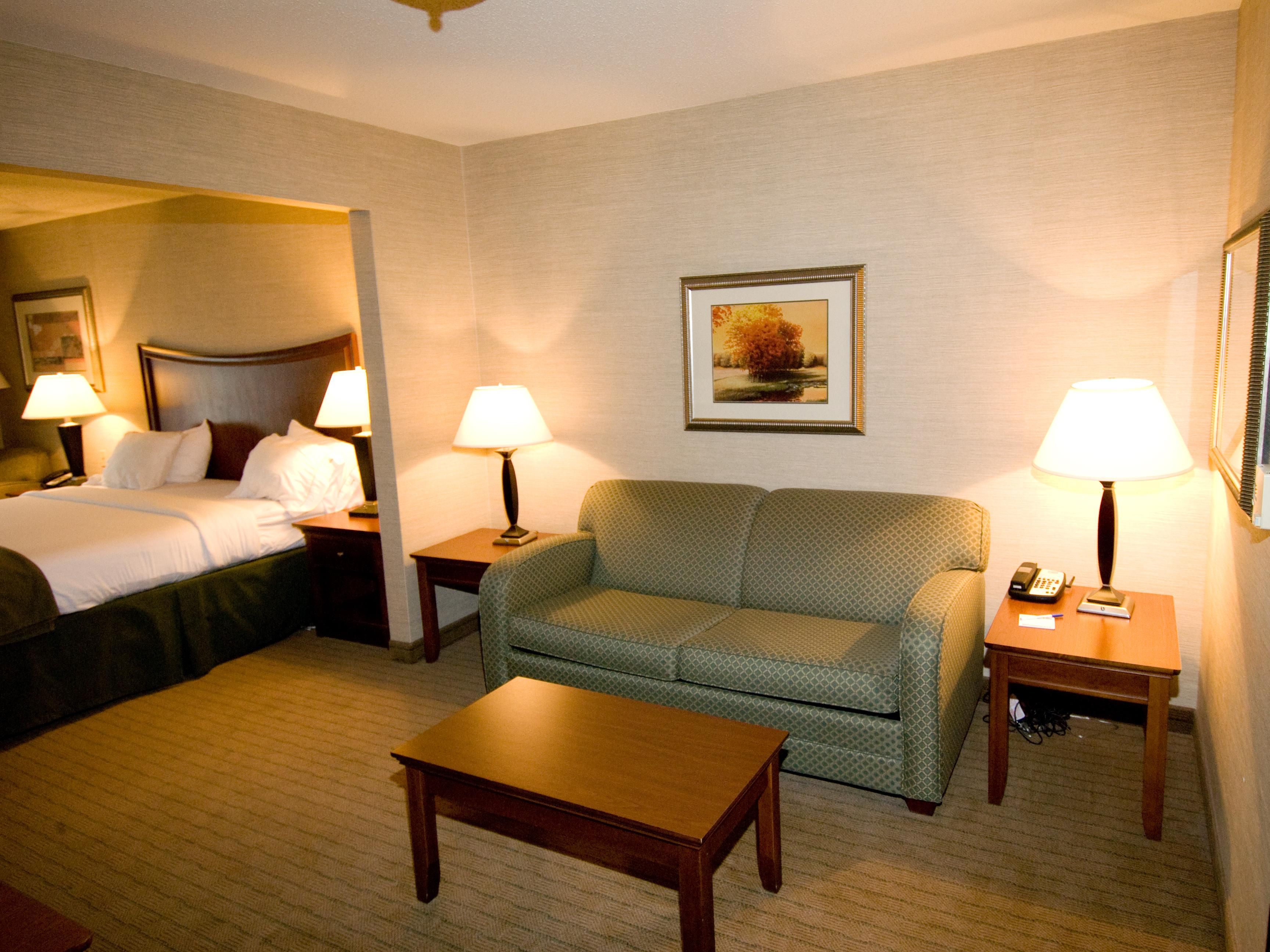 Holiday Inn Express Hotel & Suites Urbana-Champaign-U of I Area, an Ihg Hotel