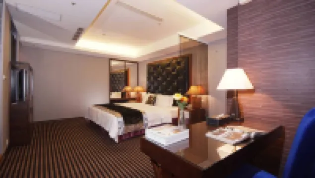 골든 핫 스프링 호텔 밀레니엄 온천 주변 호텔