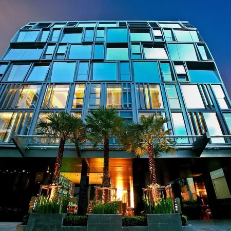 Galleria 10 Hotel Bangkok Отели рядом с достопримечательностью «Улица Сукхумвит-Сой 11»