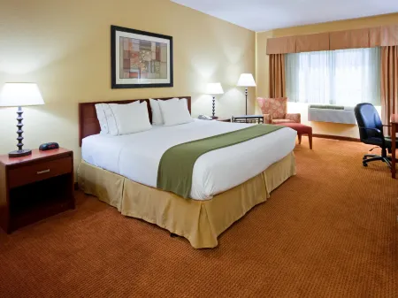Holiday Inn Express & Suites Stevens Point Отели в г. Стивенс Пойнт