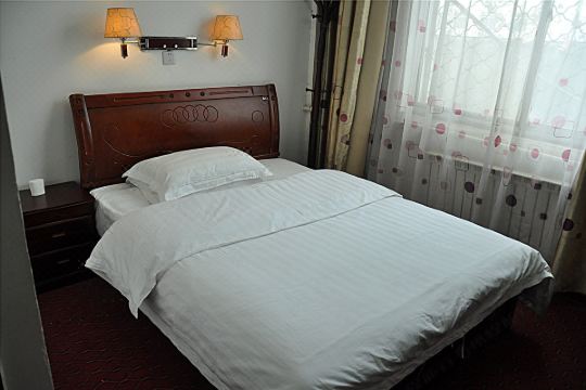 酒店 费县酒店 费县鲁鑫宾馆 中国,山东,费县,钟山路与文化路交汇处