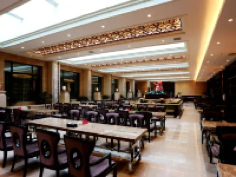 Chong Ning Castle Hotel Hotels in Lingshi