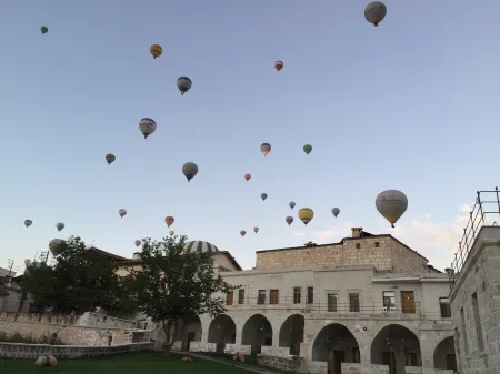 Jacob's Cave Suites - Cappadocia Отели рядом с достопримечательностью «Cavusin Church»