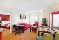 Residence Inn Chattanooga Near Hamilton Place Hotel dekat Bandara Metropolitan Chattanooga