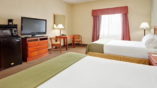 Holiday Inn Express & Suites Quakertown