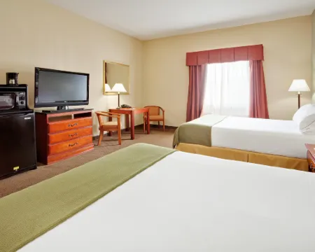 ホリデイ イン エクスプレス & スイーツ クエーカータウン - オールタウン エリア by IHG バックスのホテル