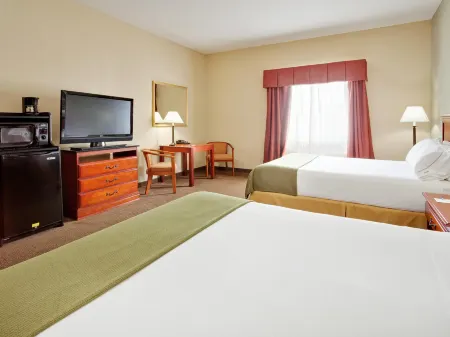 Holiday Inn Express & Suites Quakertown - Allentown Area Отели в г. Квакертаун