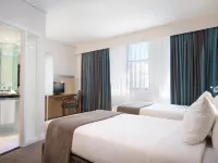 Holiday Inn Express CAPE TOWN CITY CENTRE by IHG Hotels near Long Street Baths