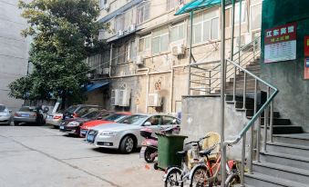 Jiangdong Hotel - Housity