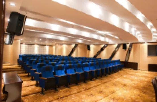 武夷山九曲綠地鉑驪酒店（九曲溪竹筏碼頭店）