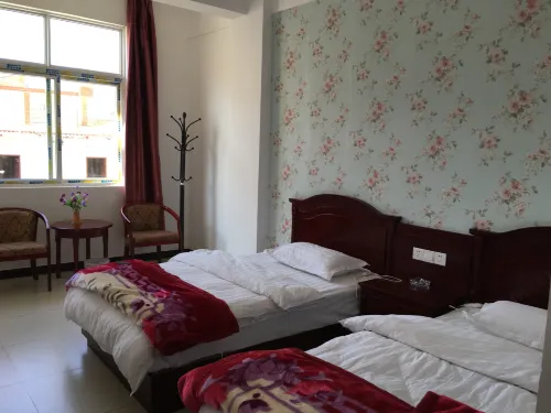 Batang Xinmengyuan Hotel