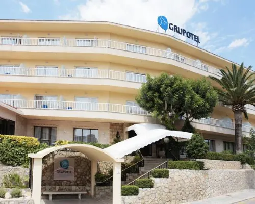 Grupotel Nilo & Spa Hotels in Peguera