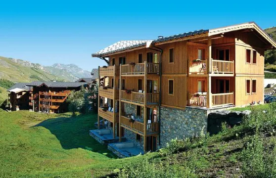 萊梅尼爾 - 蔓越莓村貝蘭布拉俱樂部法義公寓式酒店