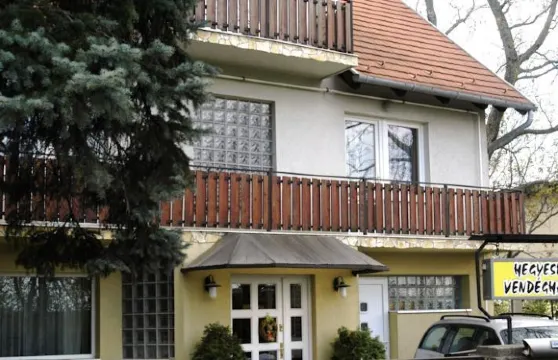 赫吉耶斯温德加茲旅館