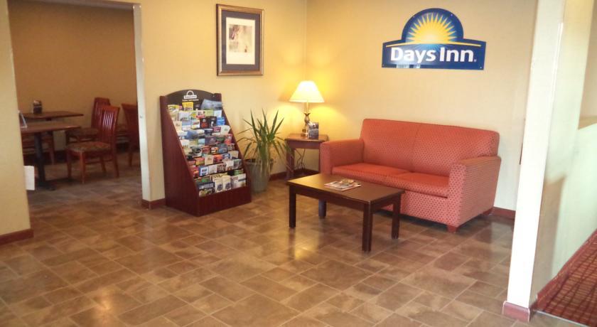 Days Inn by Wyndham Maumee/Toledo