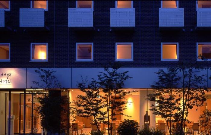 7 Days Hotel