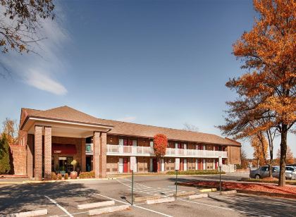 데이즈 인 바이 윈덤 킹스 도미니언/도스웰