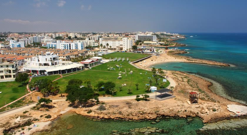 Polyxenia Isaak Luxury Villas and Apartments - Housity