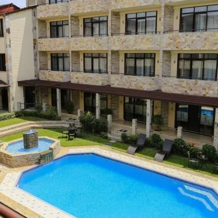 Roca Golf Hotel