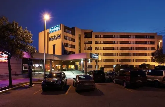 東多倫多Travelodge by Wyndham