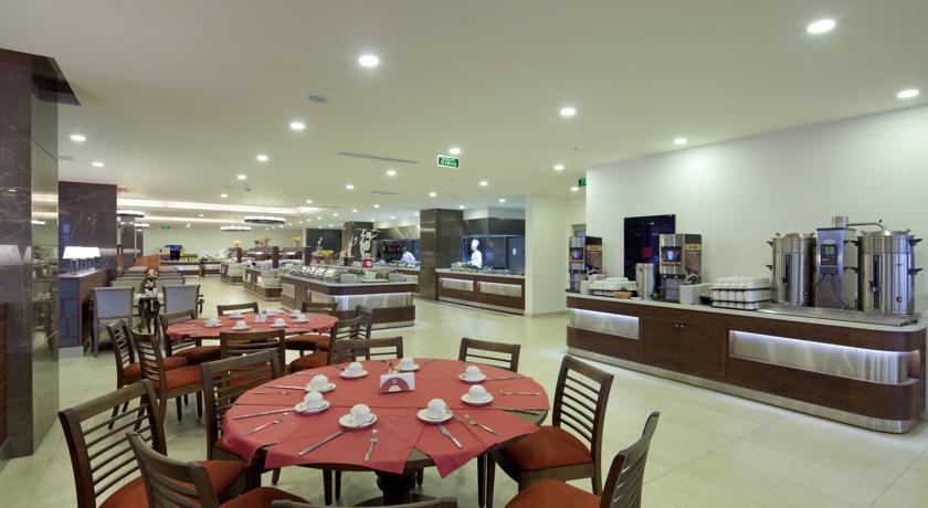 Ramada Resort Kusadasi & Golf