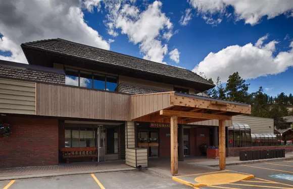 賈斯珀套房酒店