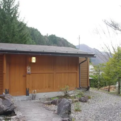 宝山荘 奥飛騨クマ牧場周辺のホテル