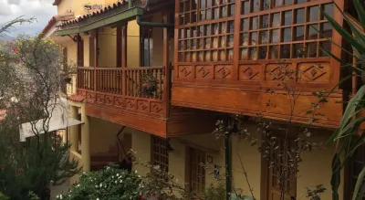 Amaru Colonial