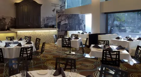 DoubleTree by Hilton Whittier Los Angeles Отели в г. Уиттьер