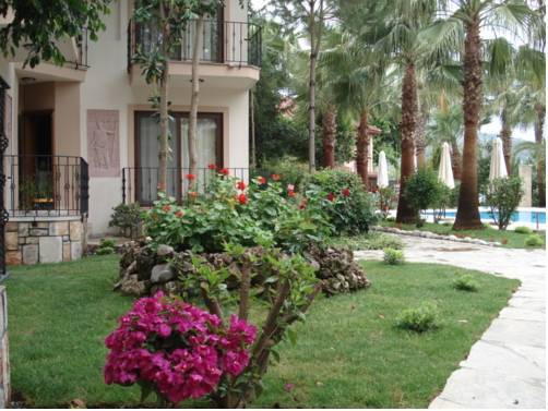 Nirvana Apart Hotel