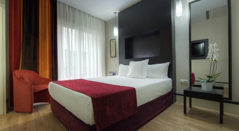 Hotel Beyaz Saray (The Hotel Beyaz Saray)