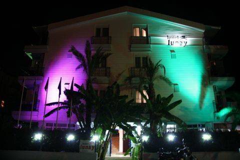 Hotel Lunay