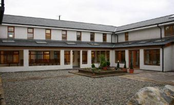 Newgrange Lodge