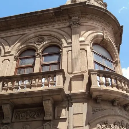 Hotel San Francisco Отели рядом с достопримечательностью «Театр Ла-Пас»