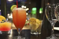 Clayton Hotel Cardiff - bar