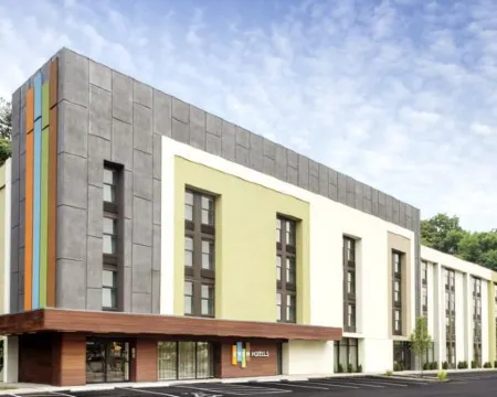 EVEN Hotel NORWALK by IHG ノーウォークのホテル