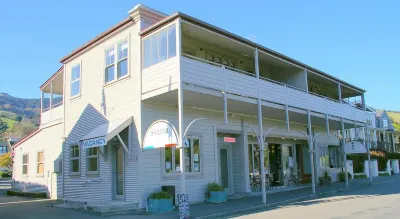 Akaroa Village Inn