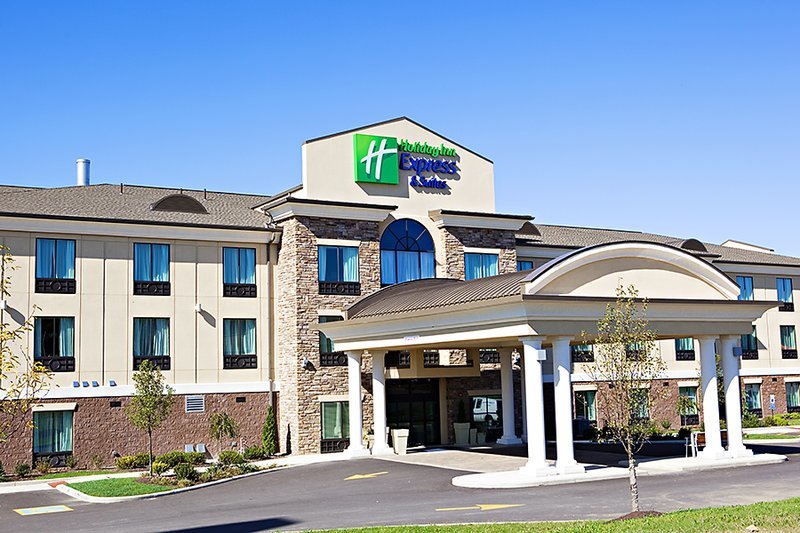 Holiday Inn Express & Suites Youngstown West I 80, an Ihg Hotel