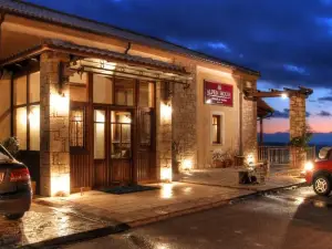 Alpen House Hotel & Suites