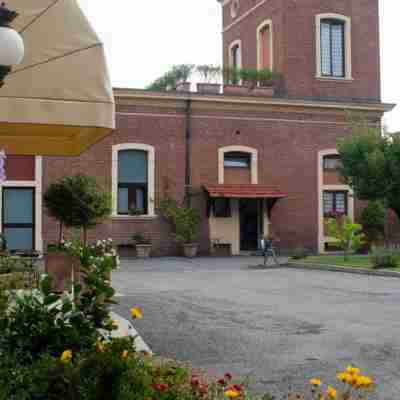 Hotel Candiani Hotel Exterior